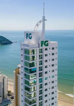 Imagem Apartamento com 4 dormitórios à venda sendo 4 suítes, 140.19 m² por - R$ 7.399.000,00 - Centro - Bal. Camboriú/SC