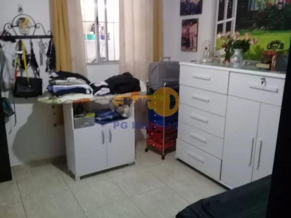 Imagem EXCELENTE CASA EM CONDOMINIO NO BAIRRO ALTO EM CURITIBA