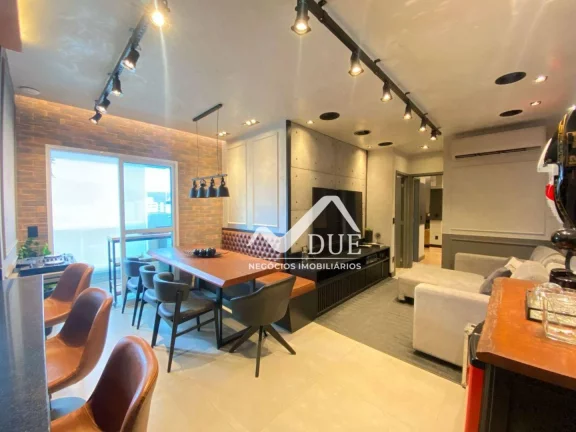 Imagem Apartamento com 2 dormitórios à venda, 75 m² por R$ 1.350.000,00 - Gonzaga - Santos/SP