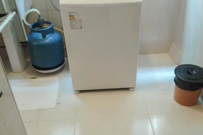 Imagem Enseada - 200 metros da praia - Região nobre da Enseada - 01 vaga de garagem.