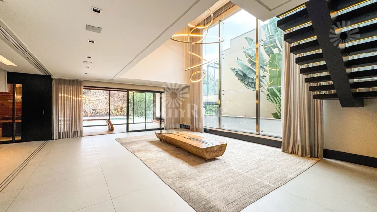 Imagem Casa espetacular Alphaville | 650m² - automação - garagem subterrânea | R$9.900.000