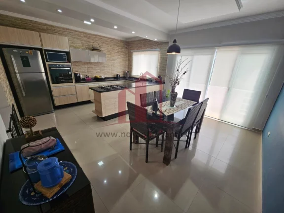 Imagem Casa à venda em Franco da Rocha-SP, Villa Verde: 3 quartos, 1 suíte, 2 salas, 4 banheiros, 2 vagas, 11,11 m² de área.
