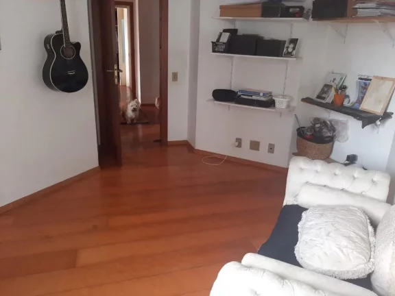 Imagem Apartamento de Luxo no Itaim Bibi: 4 Quartos, 2 Suítes, 3 Banheiros, 3 Vagas - 181m² - São Paulo-SP