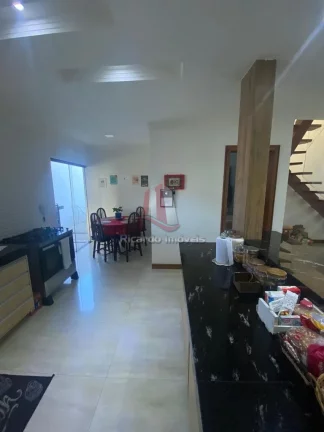 Imagem Linda Casa Duplex Fino Acabamento Novo Portinho à Venda