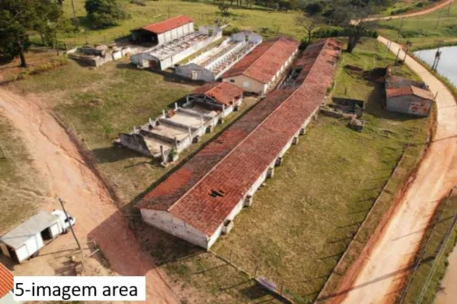 Imagem Excelente Sítio à venda em Itu-SP, Jardim Paraíso II! 7 quartos, 3 salas, 4 banheiros, 16.000 m² de área!