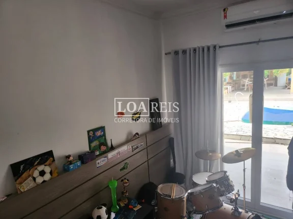 Imagem Vale dos Lagos | 3 Dormitórios (Suíte/Americanos) | 4 Vagas | 1.400 m²