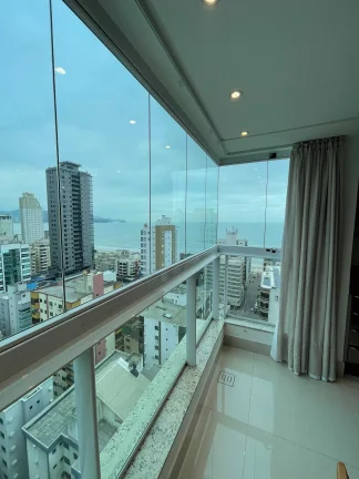 Imagem Apartamento mobiliado com 4 suítes e 3 vagas de garagem em Itapema