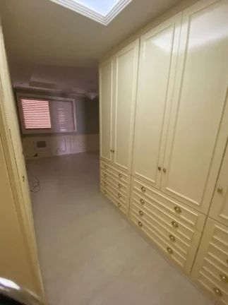Imagem Impecável!!Apartamento alto padrão, possui 04 dormitórios, sendo duas suítes, todos com ar condi...
