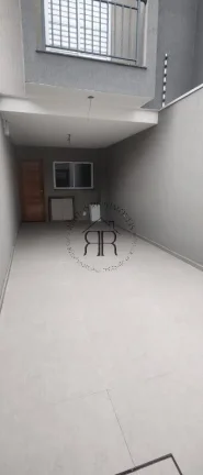 Sobre o imóvel
Sobrado à venda com 3 quartos, 1 suite, 2 vagas e 2 banheiros.
Localizado em Rua He...