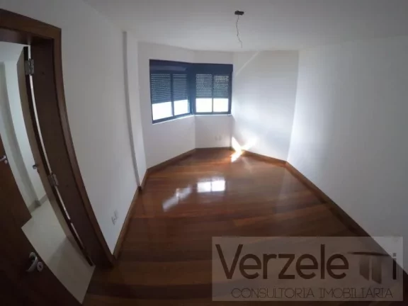 Imagem Frente ao Mar para Venda em Balneário Camboriú / SC no bairro Centro