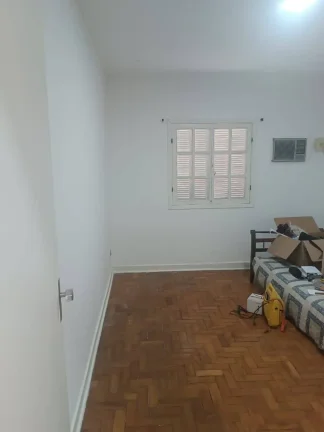 Imagem Casa Jabaquara - 187M², 3 Dorms, 4 Vagas, Quintal.