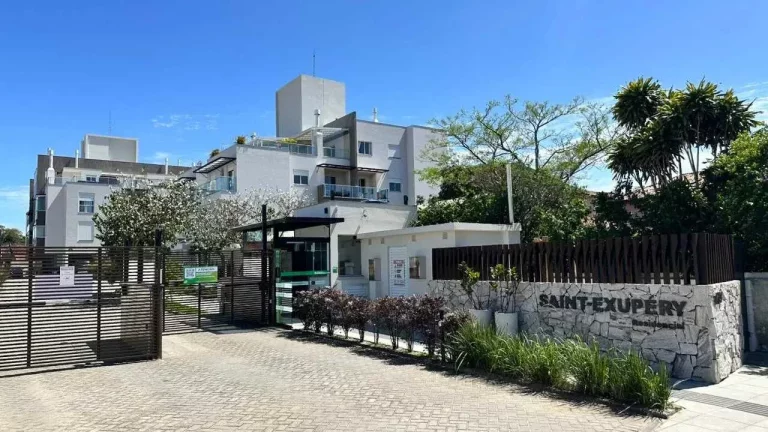 Imagem Apartamento com 3 dormitórios sendo 1 suíte e 2 vagas - Campeche, Florianópolis/SC