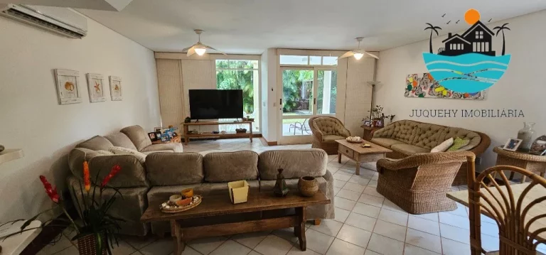 Imagem Casa a Vendas - Condomínio 4 suítes, 3 vagas, serviço de praia, piscina coletiva, sauna, jogos - 240m² de área construída | Juquehy Imobiliária.