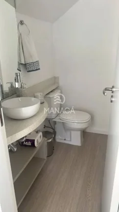 Imagem Excelente Geminado no Centro de Piçarras – 110m², Completo e Muito Bem Localizado!