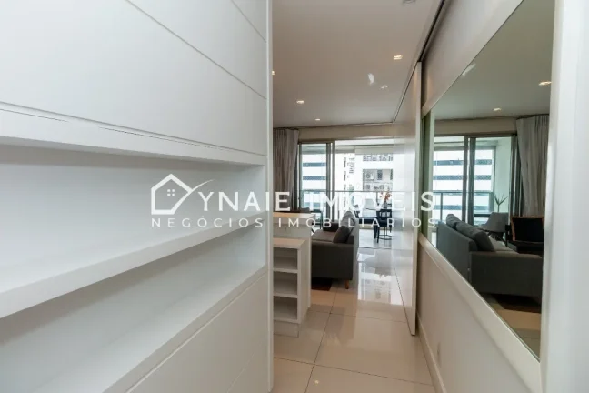 Imagem Apartamento à venda no Itaim Bibi, São Paulo-SP: 1 quarto, 1 suíte, 1 sala, 1 banheiro, 1 vaga, 62m² de área.