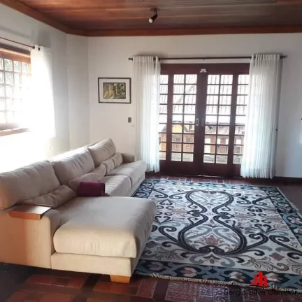 Imagem Casa a Venda no Condomínio Jardim Véu da Noiva.