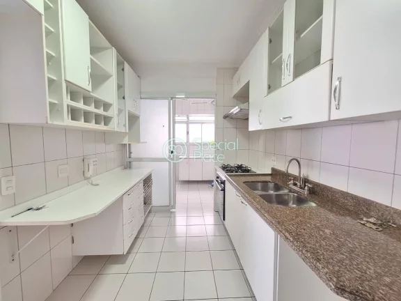 Imagem 105 metros 4 dormitórios 1 suíte 2 vagas Edifício bem localizado, com lavabo, dependência de emp...