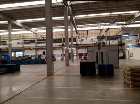 Imagem Galpão com 3.760m2 em Barueri/SP