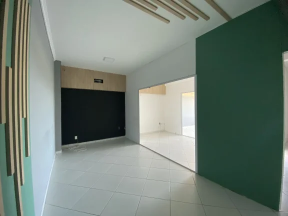 Imagem Edifício Comercial Vitoria Régia - Sala Comerical para aluguel no Centro de Tijucas/SC