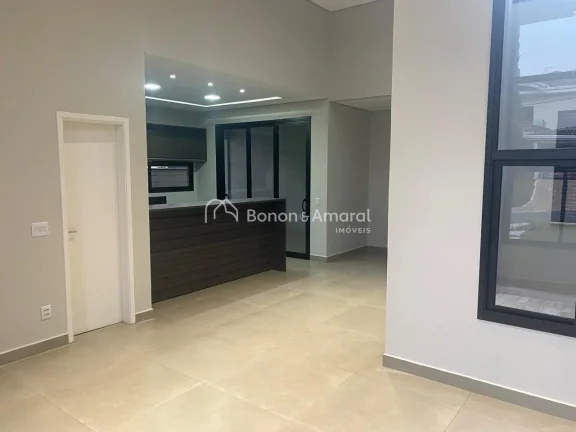 Imagem Casa térrea moderna, com 182m² de área útil em um terreno de 300m². 

Sala 2 ambientes com pé ...