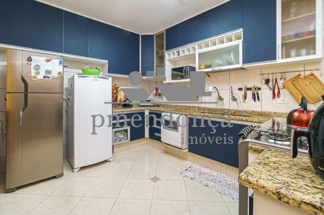 Imagem Casa de Vila em Perdizes com 261m², 4 suítes e 2 vagas.