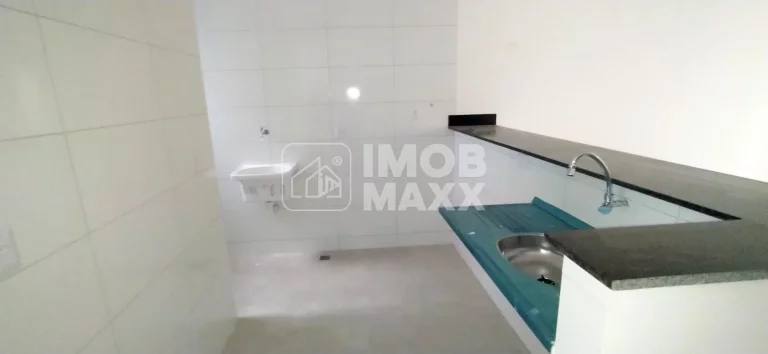 Imagem 1 QUARTO/ ACABAMENTO EM PORCELANATO/NOVO