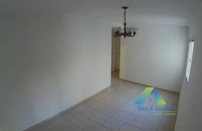 Imagem Ótimo apartamento com 2 dormitórios com fácil acesso a comercio e principais avenidas.