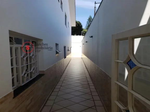 Imagem EXCELENTE SOBRADO A VENDA, COM 5 DORMITÓRIOS, 2 SUÍTES, 3 SALAS, AO LADO DO LARGO DA VILA ZELINA. QUINTAL GRANDE COM CHURRASQUEIRA, VARANDA NA FRENTE
