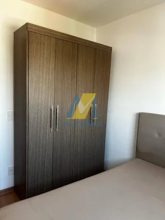 Imagem Apartamento mobiliado com 2 vagas e excelente custo-benefício