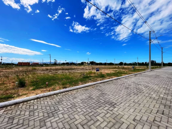 Imagem Terreno 252m² no Loteamento Três Caminhos em Tubarão-SC! Financiamento Disponível!