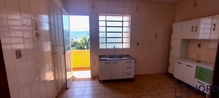 Imagem Apartamento amplo com 3 dormitórios e 1 vaga de garagem na Silva Jardim
