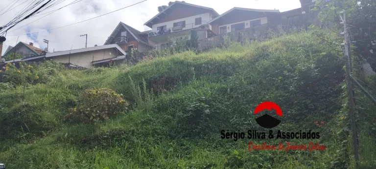 Imagem Terreno a Venda na Região de Abernéssia em Campos do Jordão -SP.