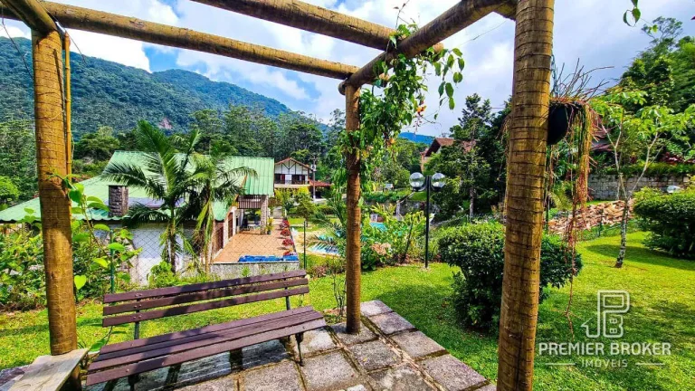 Imagem Casa à venda, 172 m² por R$ 1.700.000,00 - Granja Guarani - Teresópolis/RJ
