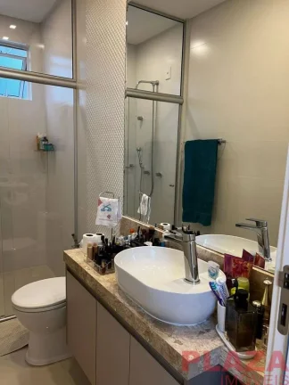 Imagem Apartamento Mobiliado com Vista Mar – 3 Suítes | 2 Vagas | Centro de Itapema