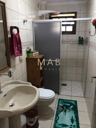 Imagem Imperdível casa à venda em Florianópolis-SC, bairro Ingleses: 5 quartos, 1 suíte, 3 salas, 4 banheiros, 3 vagas, 225m².