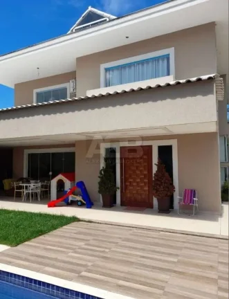 Imagem Casa à venda em Vargem Grande, 4 quartos, 3 vagas e 350m2 de área útil.
