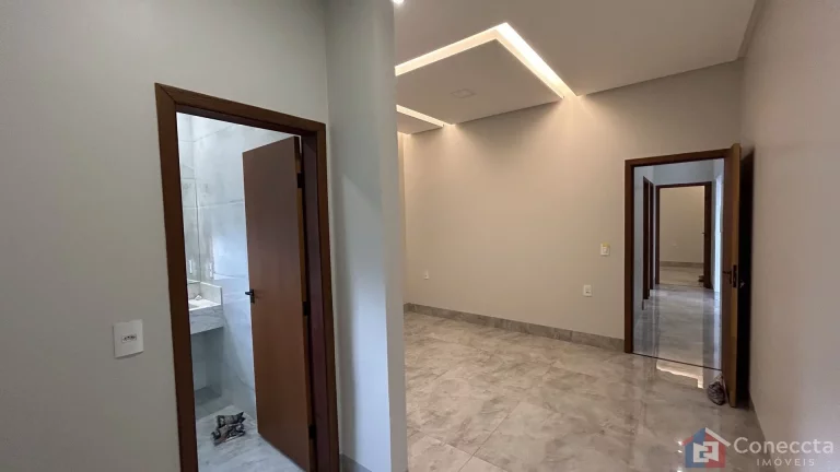 Imagem Casa à Venda em Patos de Minas - 3 Quartos, Suíte com Closet e Área Gourmet