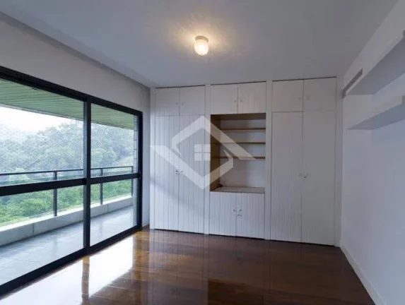 Imagem Apartamento de 4 Quartos para Venda na Lagoa com 380 m²