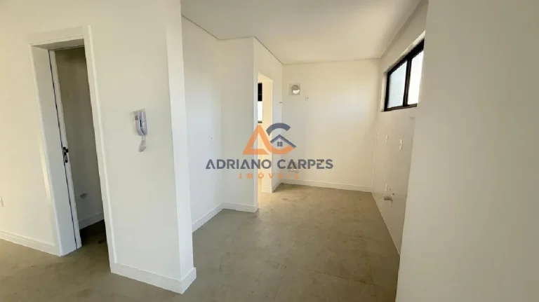 Imagem Apartamento no San Andreas com 3 dormitórios sendo 1 suíte e 2 demi, a 200m do mar, localizado no bairro Gravatá em Navegantes - Adriano Carpes imóveis vende