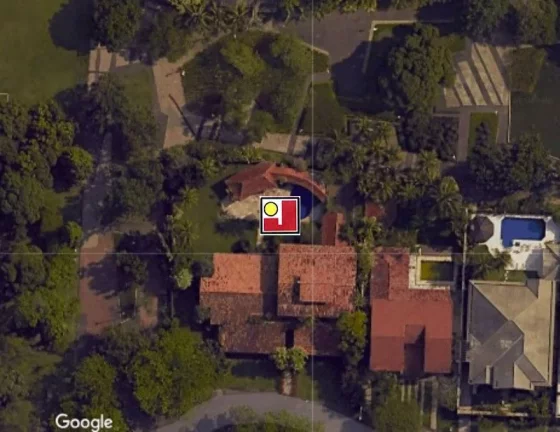 Imagem Vendo casa Wimbledon Park, luxuosa, 6Q(5Sts), terreno 2.050m², 1.120m² construídos, living com 250m², adega, home teather, escritório, piscina, BurleM