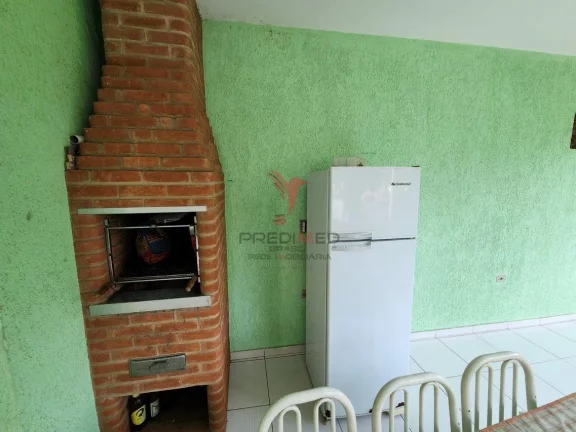 Imagem Vendo Excelente Casa com Edícula, abaixo do valor de mercado