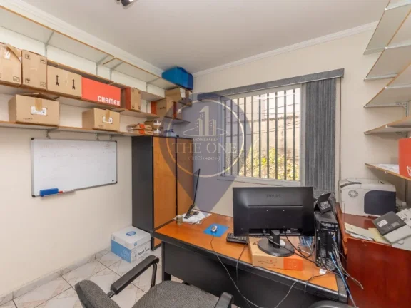 Imagem Casa Comercial à Venda em São Paulo - Bairro Saúde: 2 Salas, 6 Banheiros, 2 Vagas de Garagem, 400m² de Área.