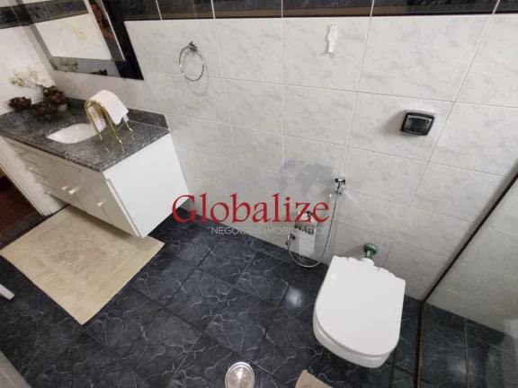 Imagem Lindo apartamento de 3 dormitórios com suíte e dependência de empregada completa no bairro da Ponta da Praia por R$.770.000,00 !