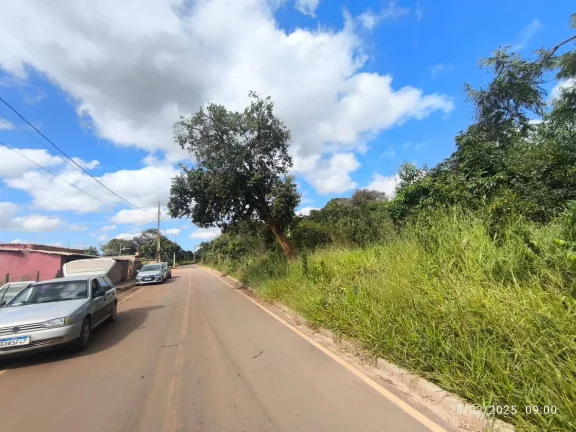 Terreno à Venda, 300 m² em Mateus Leme - Mateus Leme