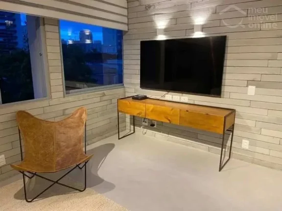 Imagem Apartamento a venda totalmente mobiliado com 3 dormitórios (1 suíte) e 1 vaga na Vila Olímpia, São Paulo