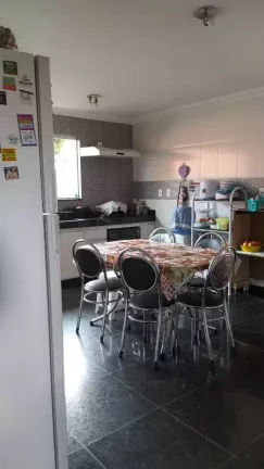 Imagem 3CASAS NO TERRENO+1 CASA DE 3 QUARTOS MUITO AMPLA COM SUÍTE+8VAGAS