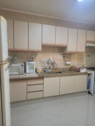 Imagem Casa 1: 2 dormitórios, sala ampla, cozinha com armários planejados, banheiro, lavanderia, espaço ...