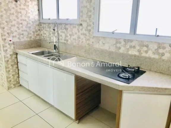 Imagem Localizado em uma das regiões mais nobres de Campinas, este apartamento de 330 m² no Cambuí ofere...