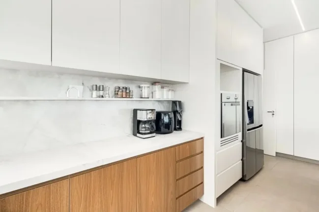 Imagem Apartamento 157M², 3Q, 3 Suítes, 3 Banheiros, Closet, 2 Vagas, Varanda Gourmet, Piscina Aquecida, Academia, Sala de Massagem, Quadra, Terraço.