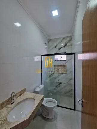 Imagem GH1974

Casa com 3 quartos em Senador Canedo, em terreno com 137,5mÂ² com 98,61mÂ² de Ã¡rea construÃ...
